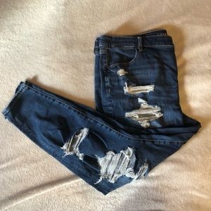 American Eagle Ripped Jeans; Sz 22 Short